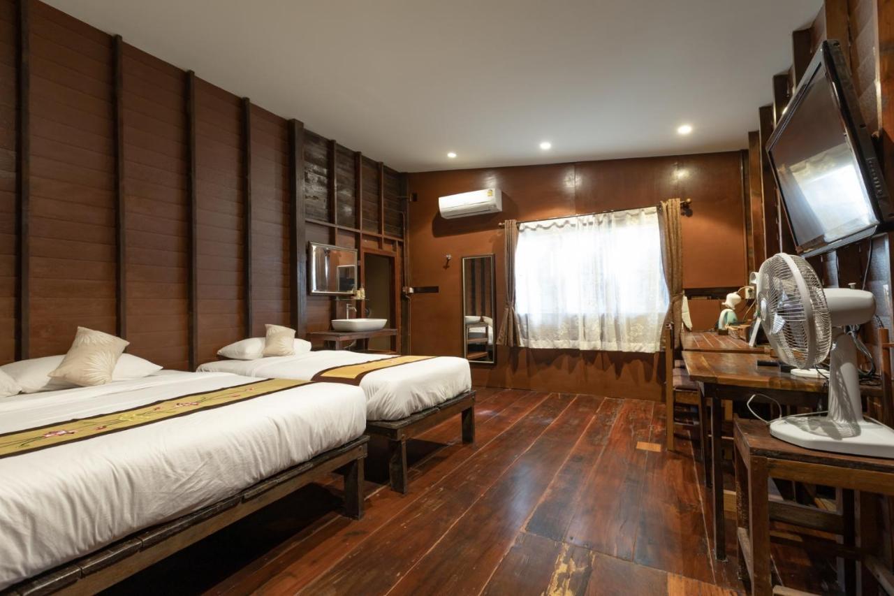 Reuan Vilawan Ratchaburi Buitenkant foto