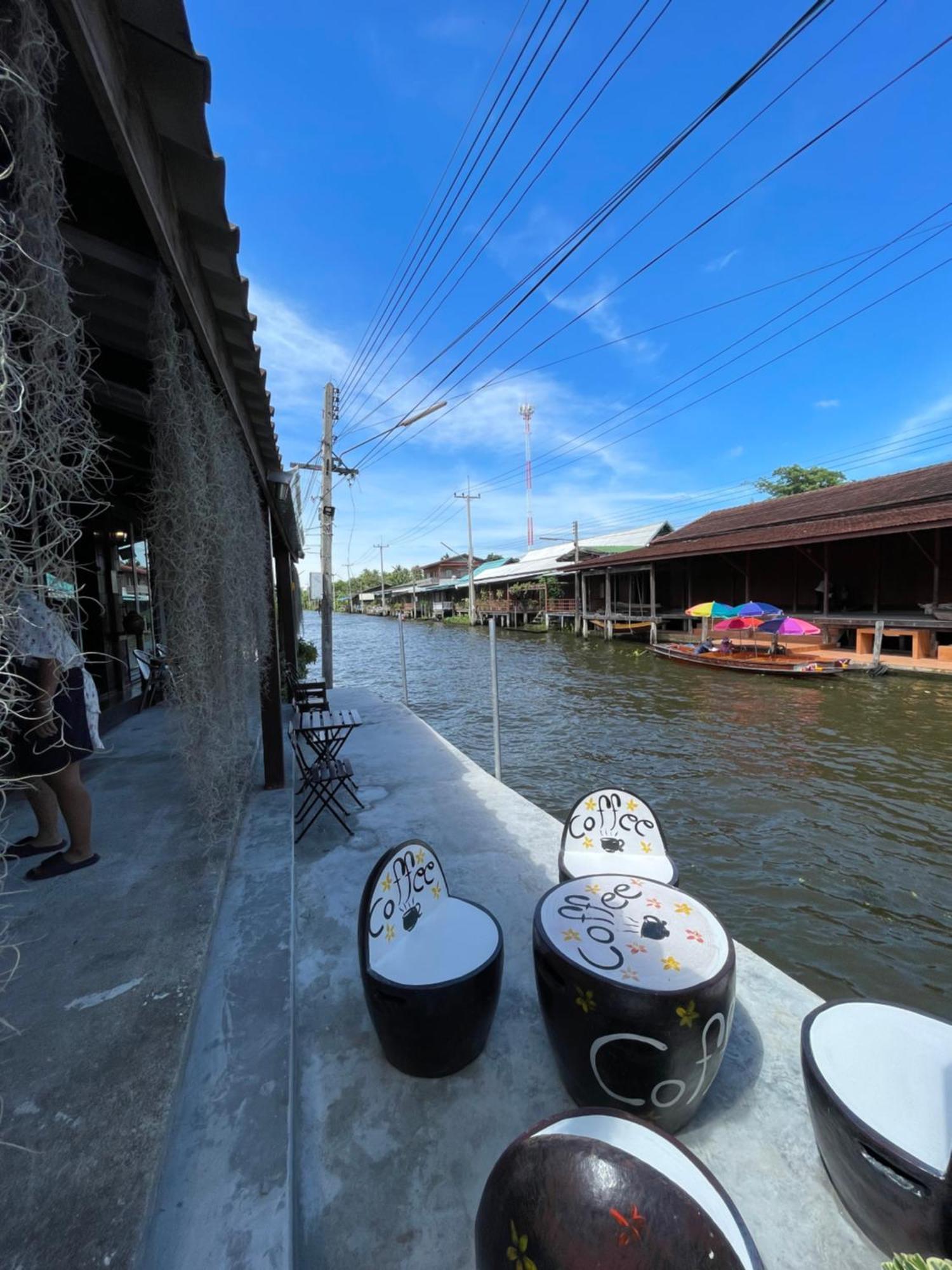Reuan Vilawan Ratchaburi Buitenkant foto