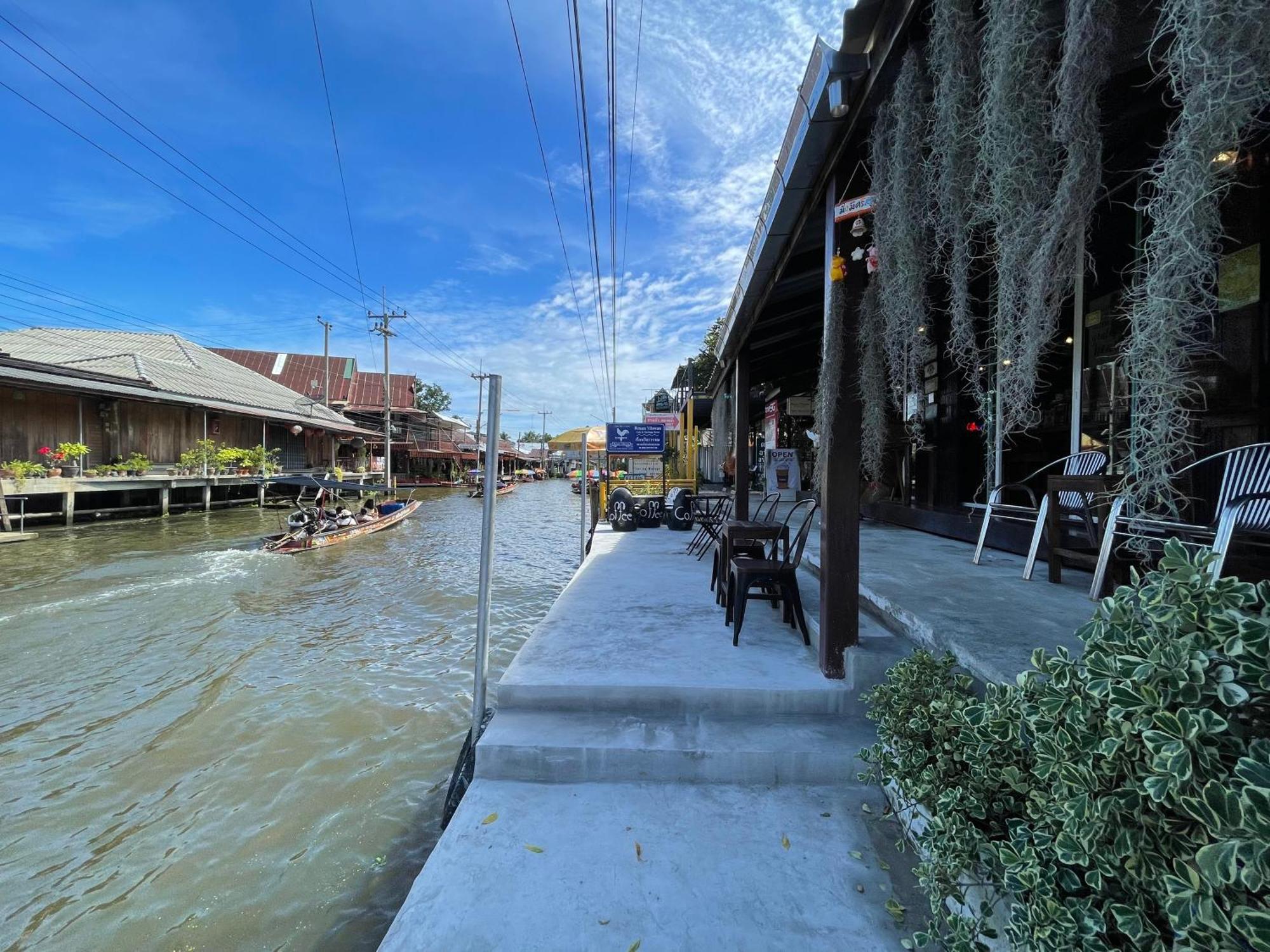 Reuan Vilawan Ratchaburi Buitenkant foto