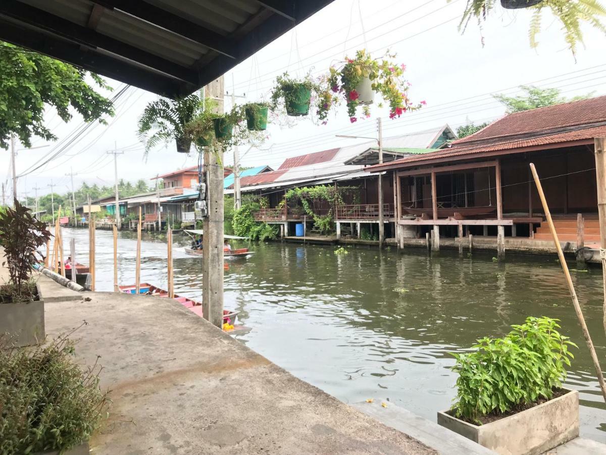 Reuan Vilawan Ratchaburi Buitenkant foto